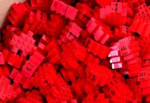 Hearts in Montpellier : l’artiste qargo sèmera 100 cœurs en LEGO® dans la ville