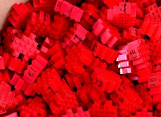 Hearts in Montpellier : l’artiste qargo sèmera 100 cœurs en LEGO® dans la ville