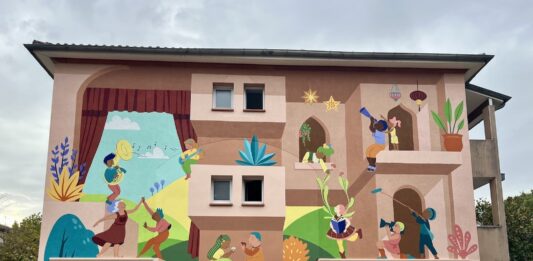 Deux artistes gardoise livrent une fresque de 100 m² à Villeneuve-Tolosane
