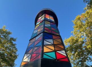 À Montpellier, le phare de Gaza renaît sur le parvis du Corum, entretien avec l’artiste